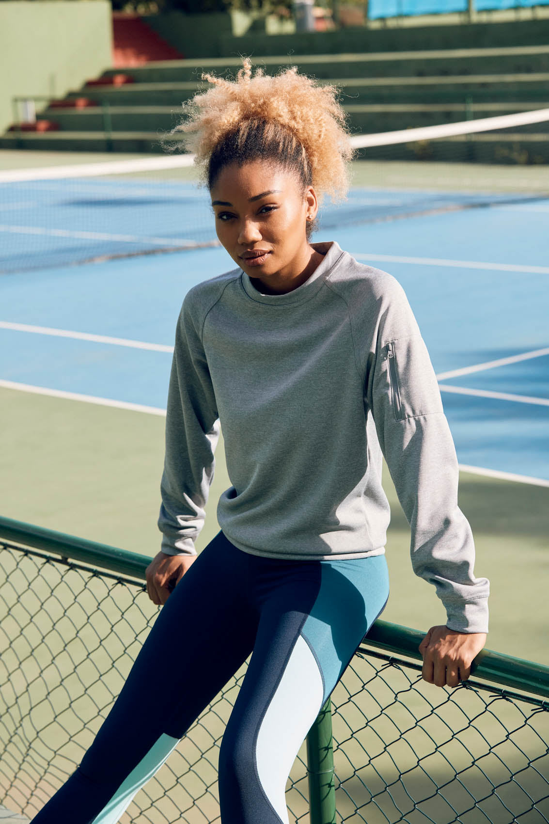 Clique Basic Active Roundneck - Rood Sweater Clique